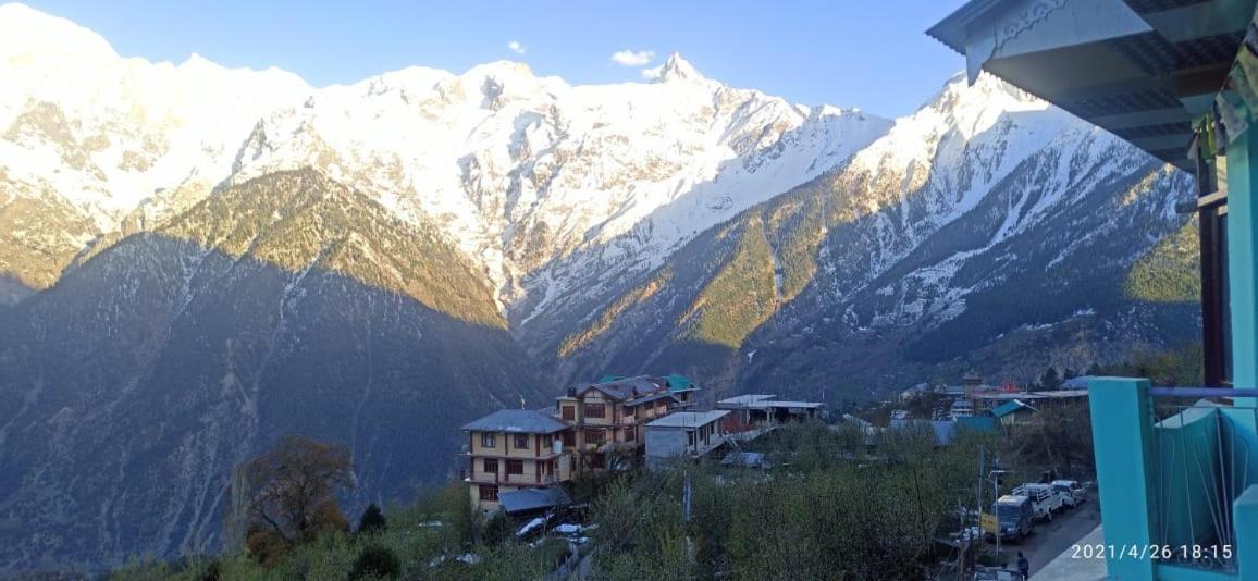 The Monk Hotel By Livingstone Kalpa Exterior foto